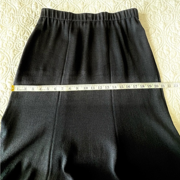 St. John Collection Fit & Flare Skirt in Black - Picture 8 of 9